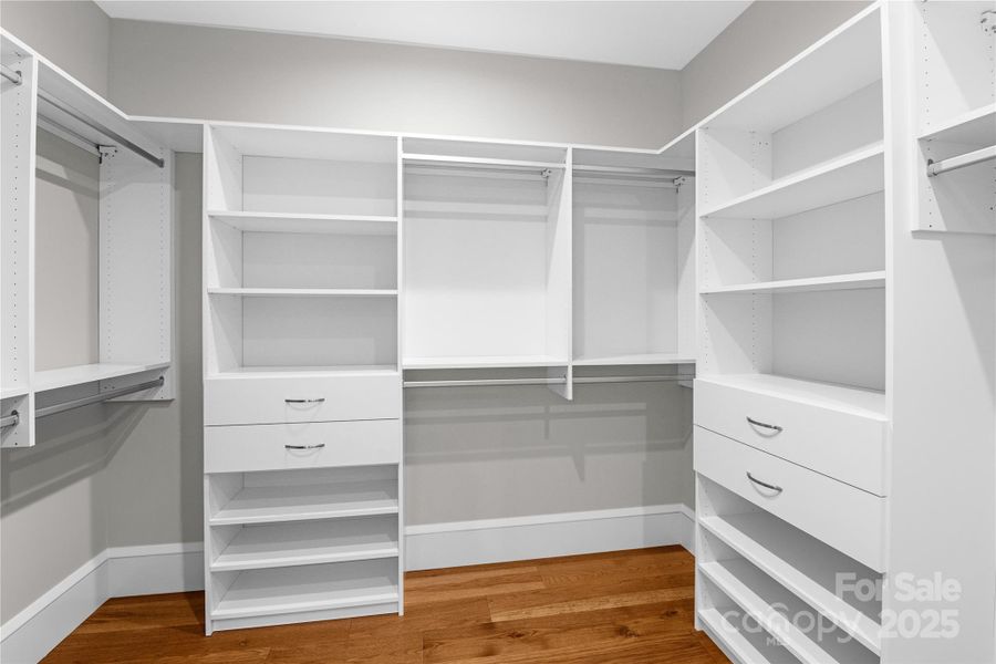 Spacious, unfurnished interior of a new home in , Arden (Image 9).