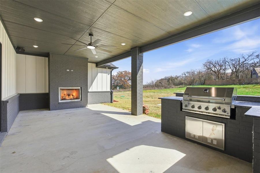 Exterior details and patio area of a home in , Fort Worth (Image 4). Exterior details and patio area of a home in , Fort Worth (Image 4).