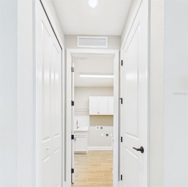 Spacious, unfurnished interior of a new home in , Sarasota (Image 48). Spacious, unfurnished interior of a new home in , Sarasota (Image 48).