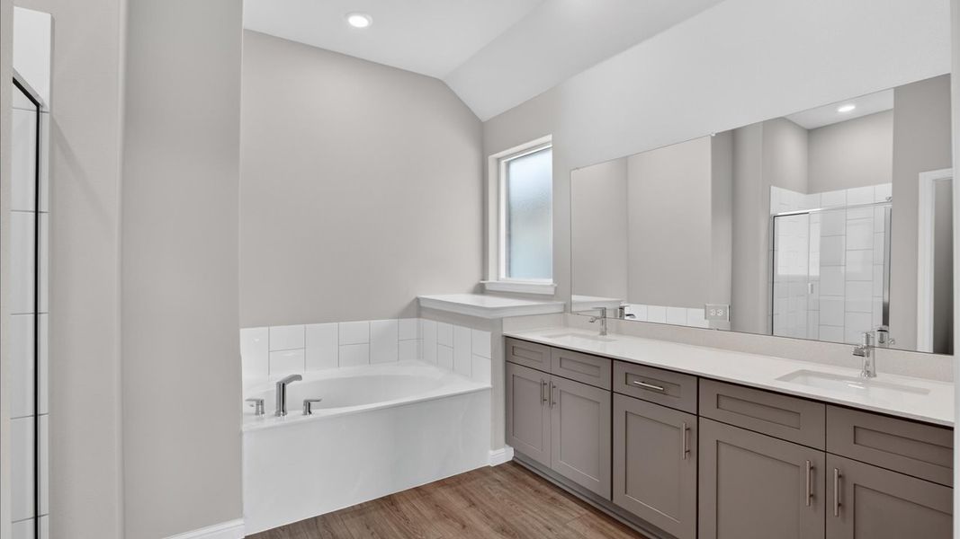 Furnished interior view inside a new home in Lakeview Pointe, Grand Prairie (Image 10).