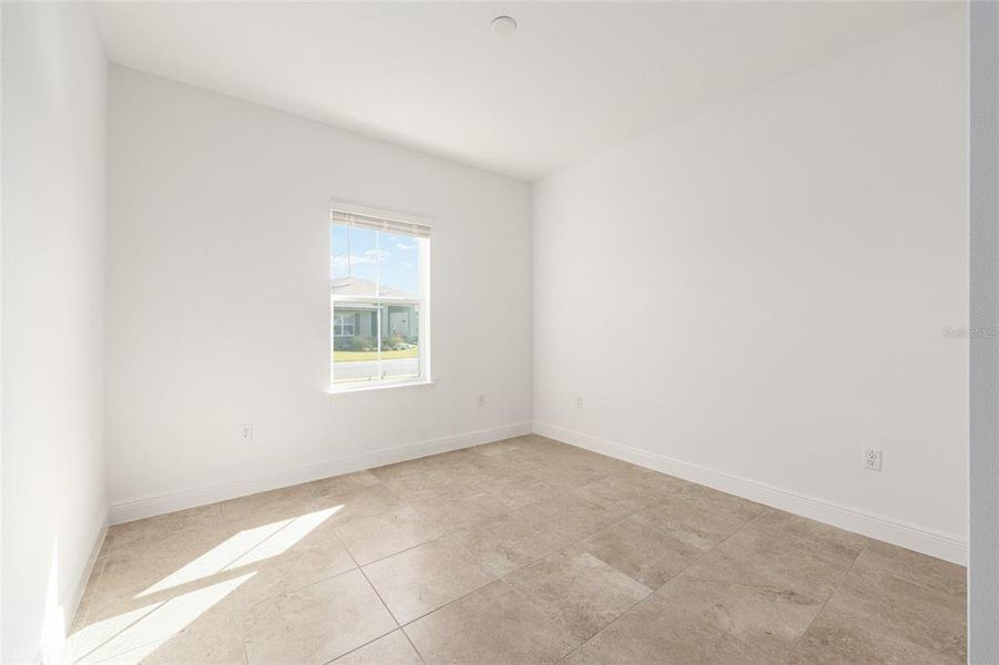 Spacious, unfurnished interior of a new home in , Ocala (Image 34).