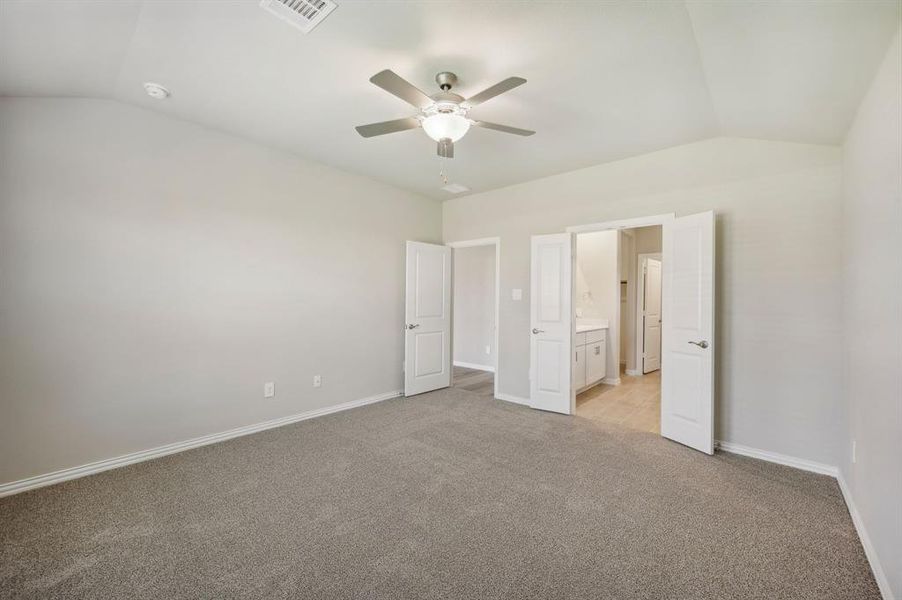 Photo is not of the actual home, but is an inspirational photo of builder’s model home and may depict options, furnishings, and/or decorator features that are not included.