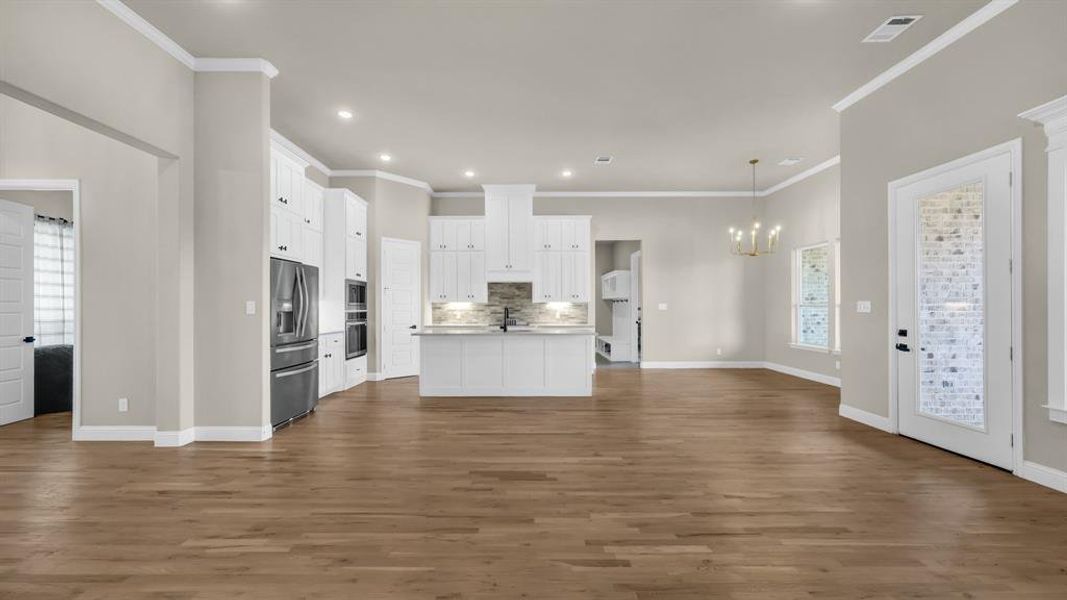 Spacious, unfurnished interior of a new home in Dry Creek East, Poolville (Image 22).