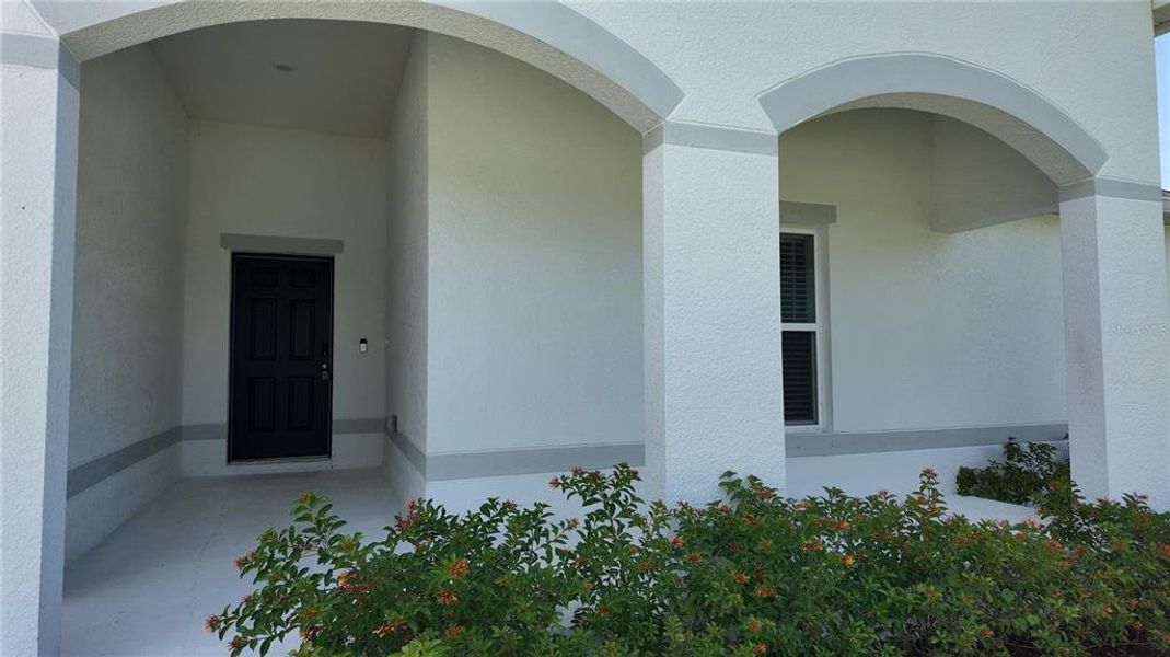 Exterior details and patio area of a home in South Gulf Cove, Port Charlotte (Image 3). Exterior details and patio area of a home in South Gulf Cove, Port Charlotte (Image 3).