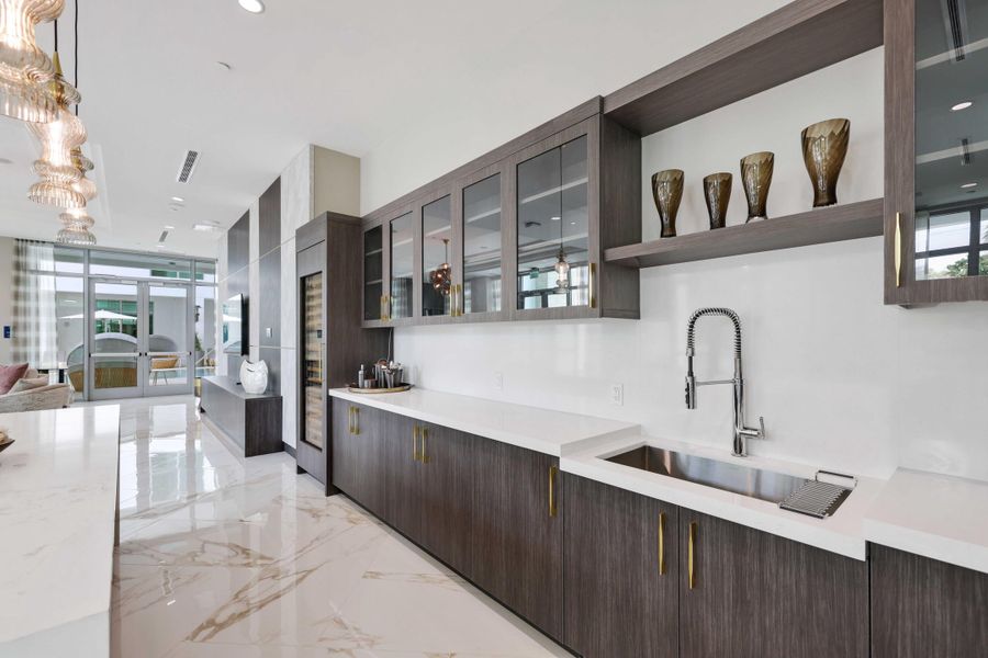 475 E Royal Palm Road - 32 475 E Royal Palm Road - 32