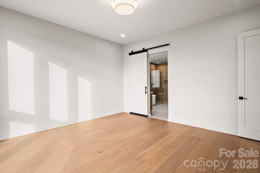 Spacious, unfurnished interior of a new home in , Candler (Image 25).