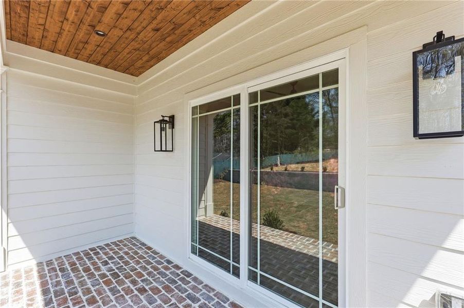 Exterior details and patio area of a home in , Gainesville (Image 19).