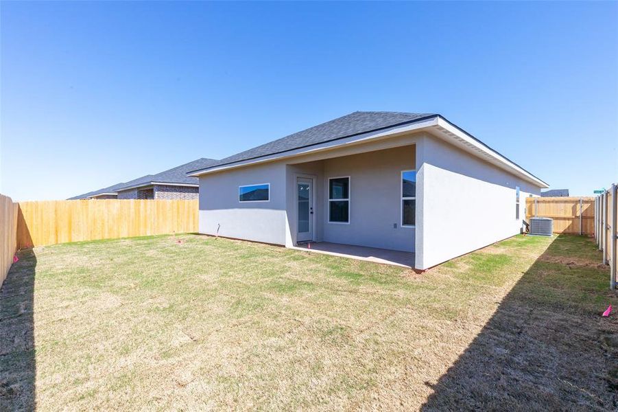 Exterior details and patio area of a home in , Abilene (Image 4).