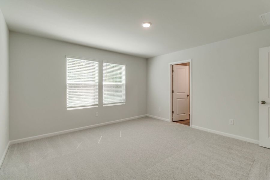 Spacious, unfurnished interior of a new home in Grand Arbor, Blythewood (Image 38).