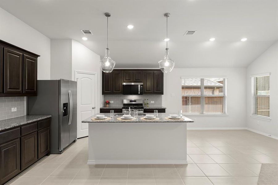 09. 1737 Osage - Kitchen