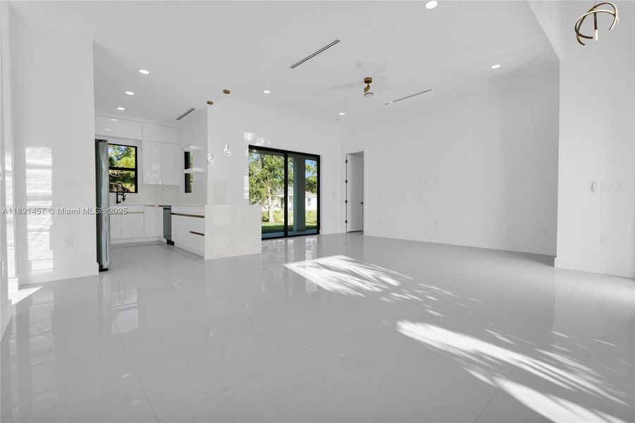 Spacious, unfurnished interior of a new home in , Lehigh Acres (Image 19). Spacious, unfurnished interior of a new home in , Lehigh Acres (Image 19).