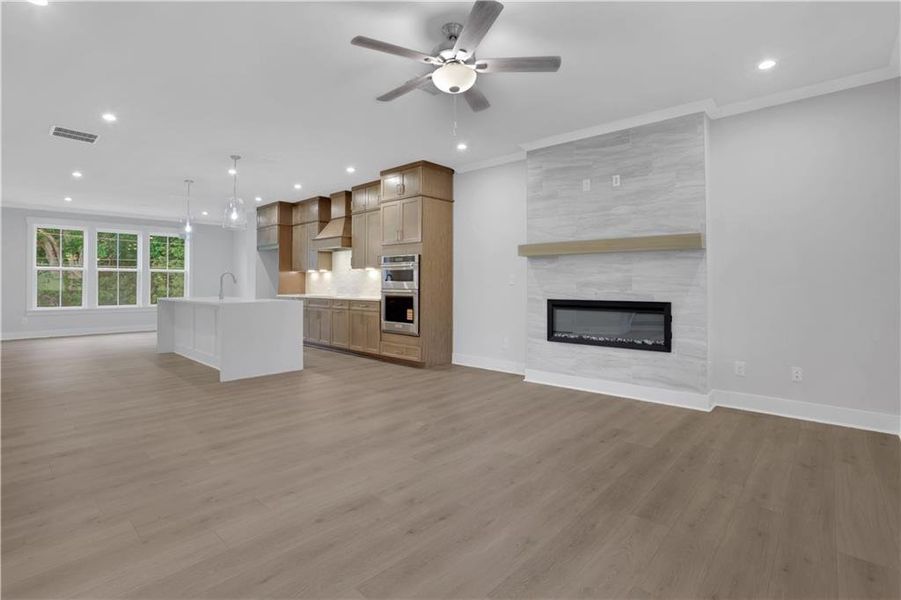 Spacious, unfurnished interior of a new home in , Roswell (Image 15).