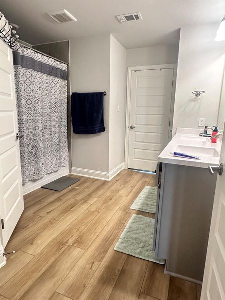 Furnished interior in a model home at Lago Mar in Texas City (Image 6).