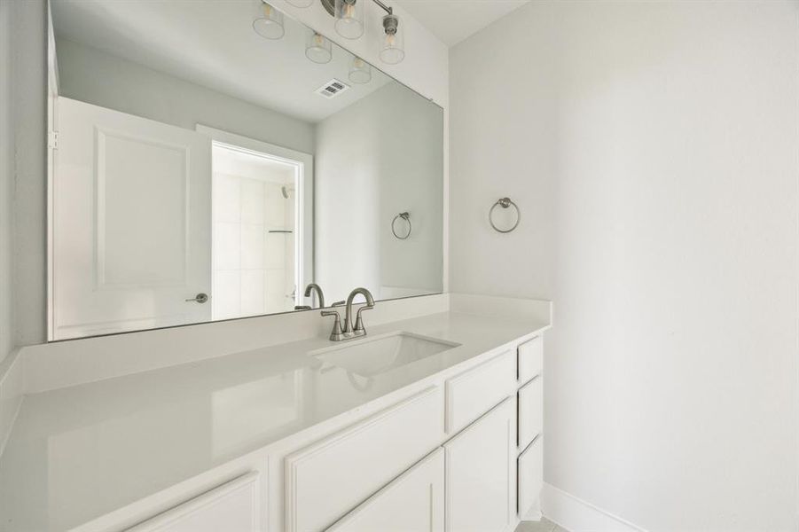 Furnished interior view inside a new home in Ellis Ranch Estates, Waxahachie (Image 9).