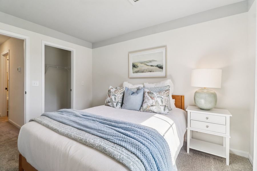 Representative furnished interior of a home built from the Briarwood II by Great Southern Homes in Bickley Station, Irmo (Image 36).