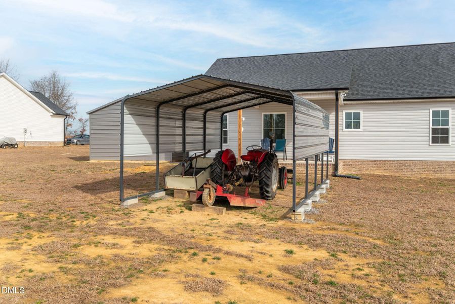 12-web-or-mls-6056-old-smithfield-rd