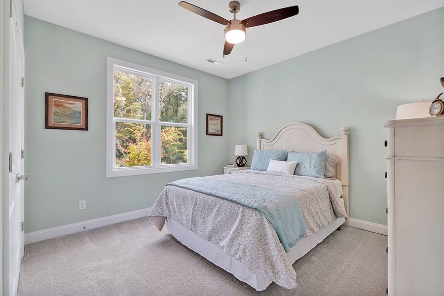 Shelter Bay, Guest Bedroom