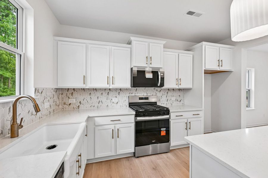 Furnished interior view inside a new home in Edgewater - The Links, Lancaster (Image 7).