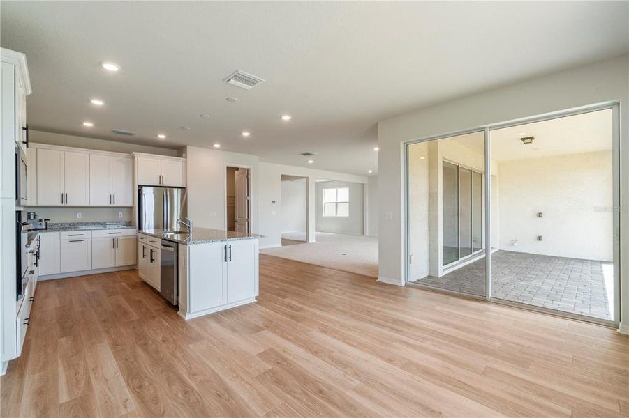 Furnished interior view inside a new home in , Orlando (Image 11).