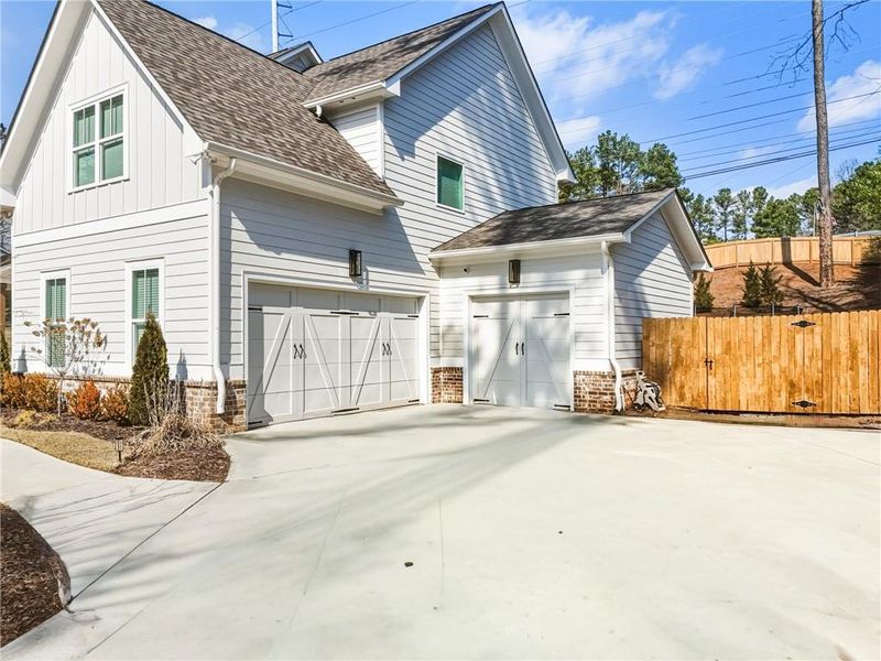 Exterior details and patio area of a home in , Marietta (Image 3).