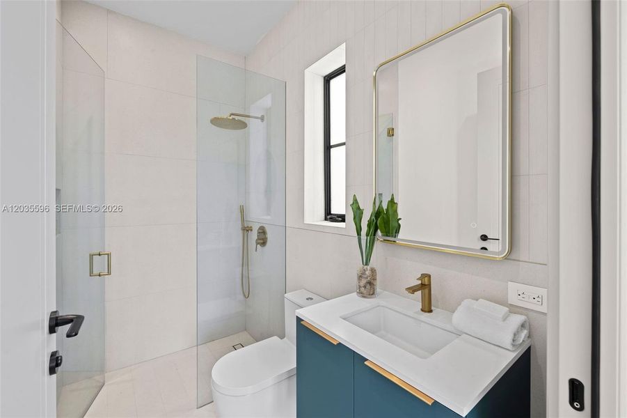 Full bath for office/fourth bedroom Full bath for office/fourth bedroom
