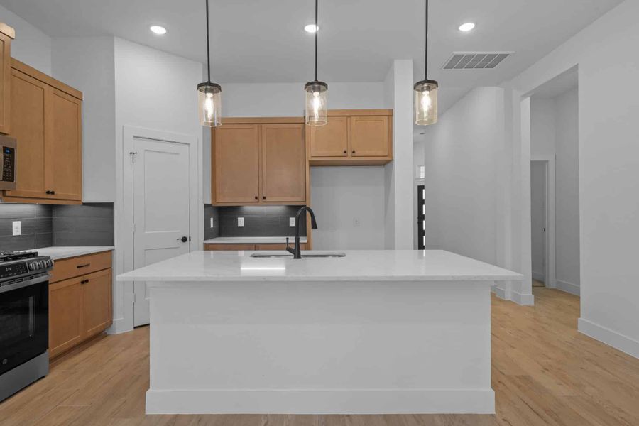 Furnished interior view inside a new home in The Woodlands Hills, Willis (Image 8). Furnished interior view inside a new home in The Woodlands Hills, Willis (Image 8).