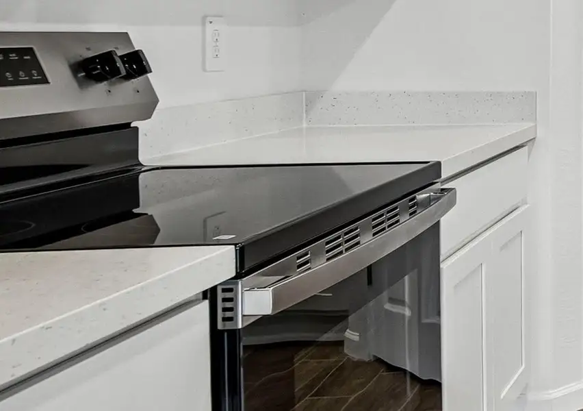 Essentials finishes. Representative images and renderings are for illustrative purposes. Actual structural options and design finishes of home may vary. Essentials finishes. Representative images and renderings are for illustrative purposes. Actual structural options and design finishes of home may vary.
