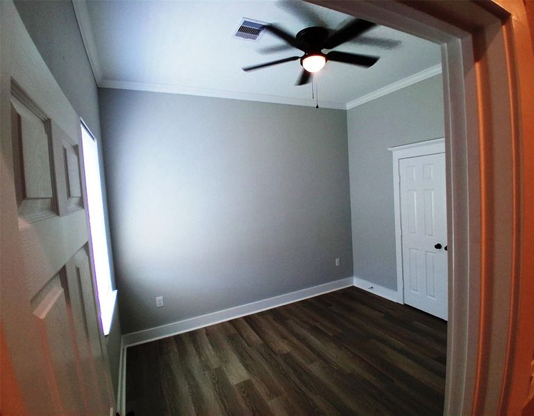 1st BEDROOM UPSTAIRS 1st BEDROOM UPSTAIRS