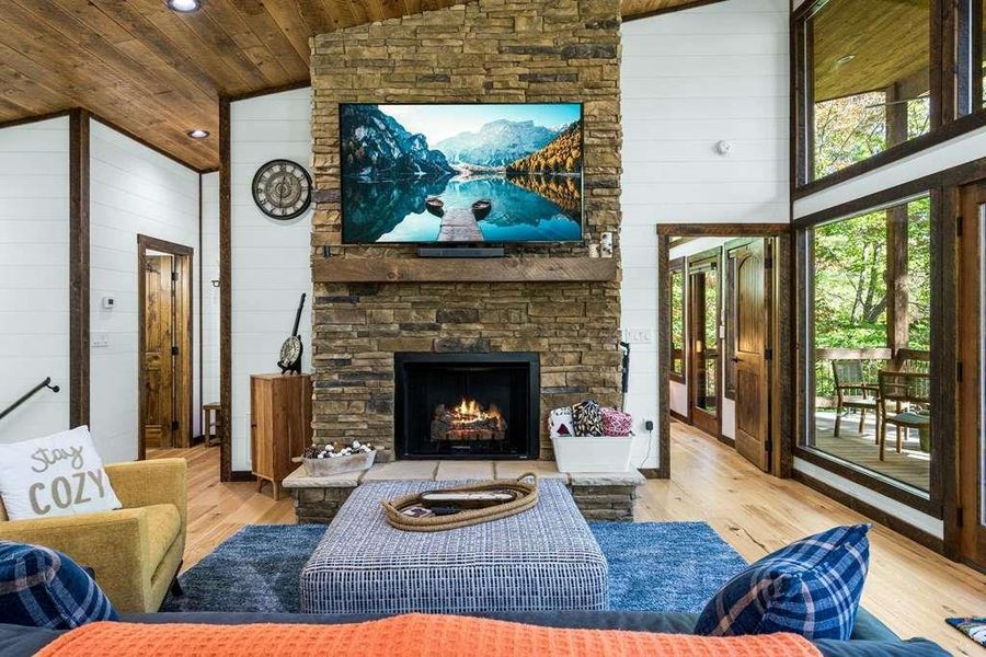 Community amenities in , Morganton (Image 25). Community amenities in , Morganton (Image 25).