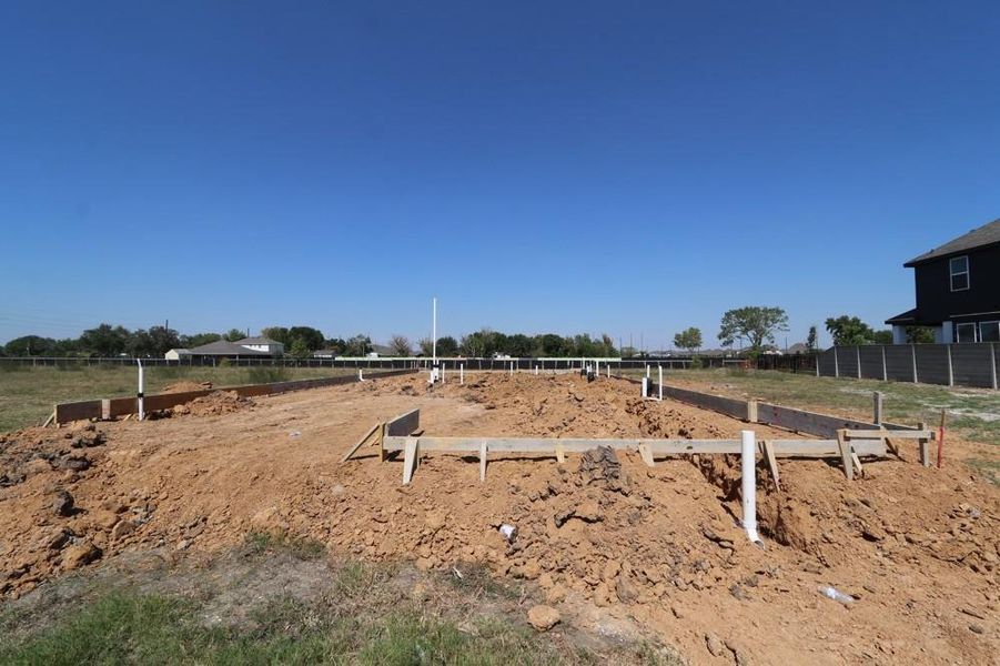 Every foundation at DWH is engineered and it’s inspected three times! We do not do “batch” testing. Rest easy knowing your foundation comes with a 10 year warranty. Every foundation at DWH is engineered and it’s inspected three times! We do not do “batch” testing. Rest easy knowing your foundation comes with a 10 year warranty.