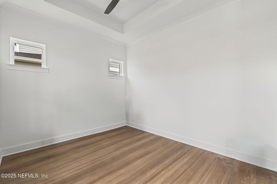 Spacious, unfurnished interior of a new home in Seven Pines 50' Rear Entry, Jacksonville (Image 24).