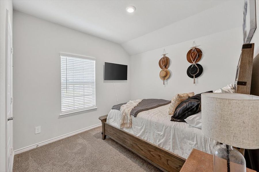 Furnished interior view inside a new home in Williamsburg, Fate (Image 8).
