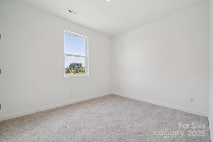 Spacious, unfurnished interior of a new home in The Meadows at Carpenter Farms, Lincolnton (Image 19).