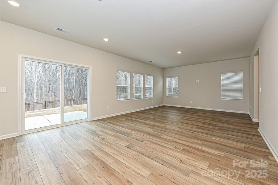 Spacious, unfurnished interior of a new home in Buffalo Ridge, Newton (Image 21). Spacious, unfurnished interior of a new home in Buffalo Ridge, Newton (Image 21).