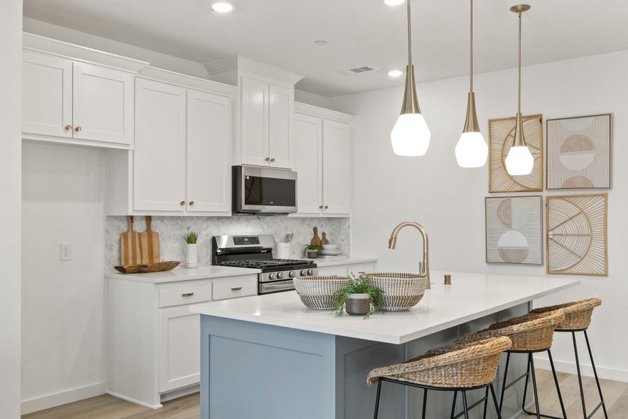Furnished interior view inside a new home in Willow Grove Townhomes, Melissa (Image 6).