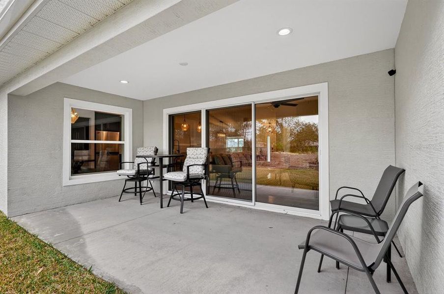 Exterior details and patio area of a home in , Palm Coast (Image 26).