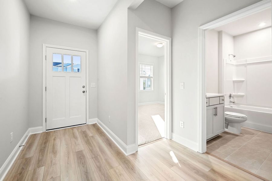 Spacious, unfurnished interior of a new home in Salem Bay, Beaufort (Image 24).