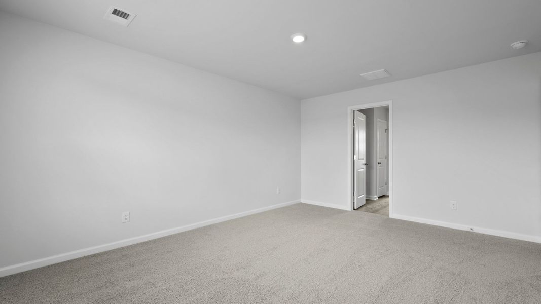 Representative unfurnished interior of a home built from the BRANDON by D.R. Horton in Hillcrest, Ravenel (Image 27).