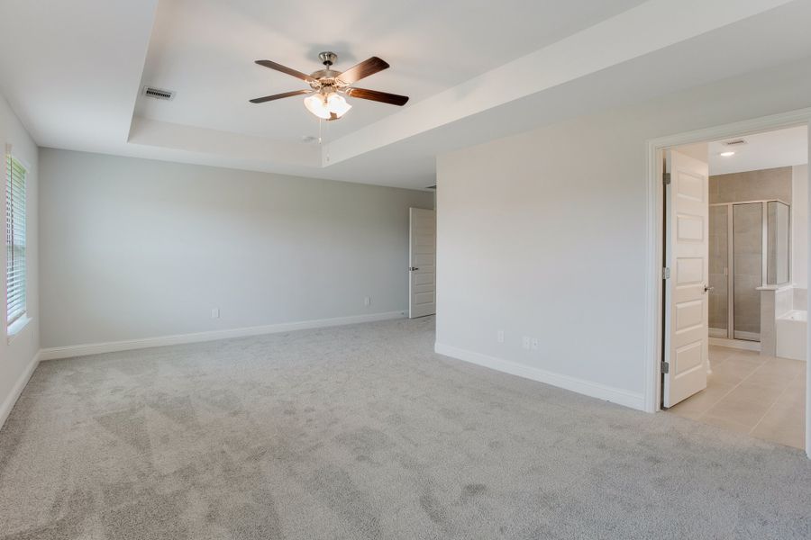 Spacious, unfurnished interior of a new home in Bayou Maison, Texas City (Image 19). Spacious, unfurnished interior of a new home in Bayou Maison, Texas City (Image 19).