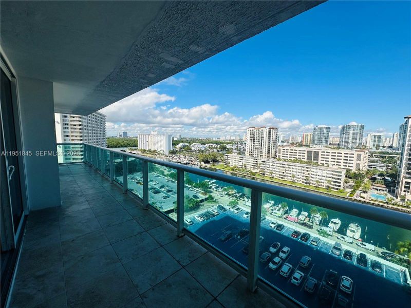Condo located in Sunny Isles Beach, FL showcasing its design and architecture (Image 24).
