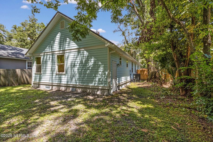 Front exterior of a new home in , Jacksonville, FL, highlighting curb appeal (Image 19).