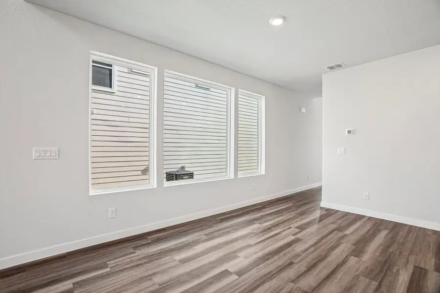 Spacious, unfurnished interior of a new home in The Meadows at Hunters Ranch, San Antonio (Image 15).
