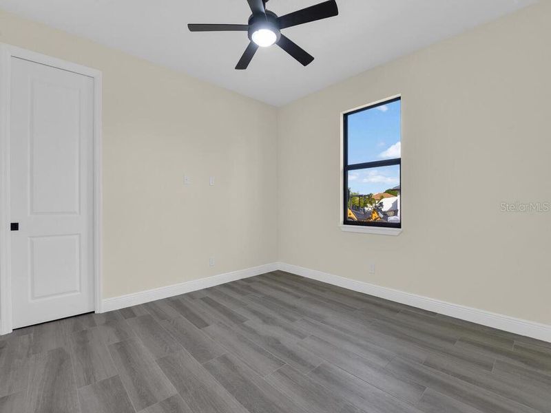 Spacious, unfurnished interior of a new home in , Cape Coral (Image 31).