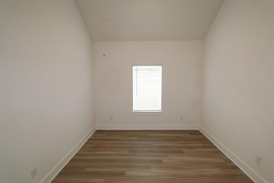 Spacious, unfurnished interior of a new home in Lago Mar, Santa Fe (Image 21).