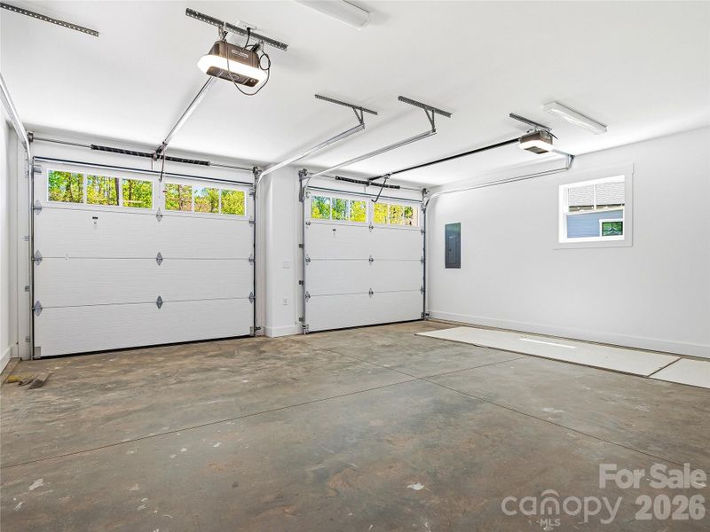 Spacious, unfurnished interior of a new home in , Asheville (Image 14).