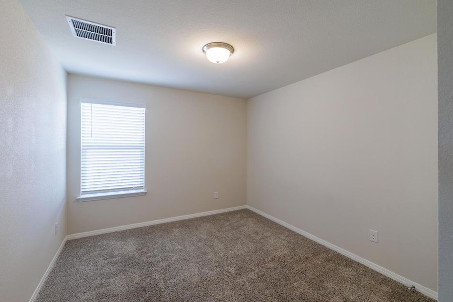 Spacious, unfurnished interior of a new home in , Manor (Image 27).