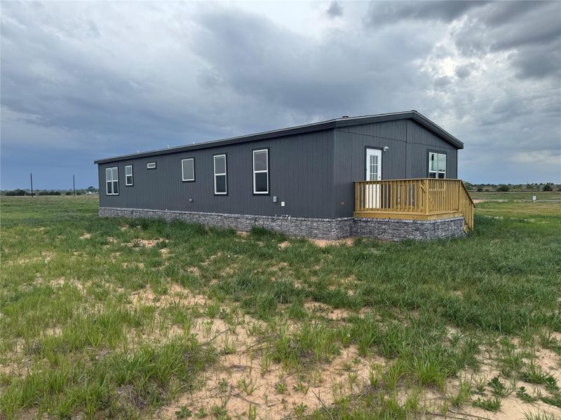 Exterior details and patio area of a home in , Bellville (Image 14).
