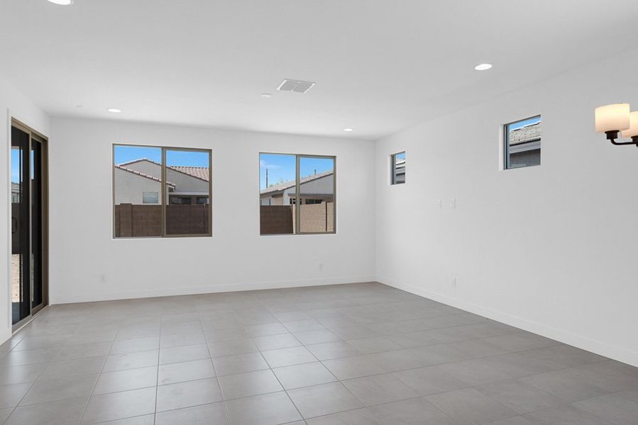 Representative unfurnished interior of a home built from the Winsor by Taylor Morrison in Stonehaven Discovery Collection, Glendale (Image 20).