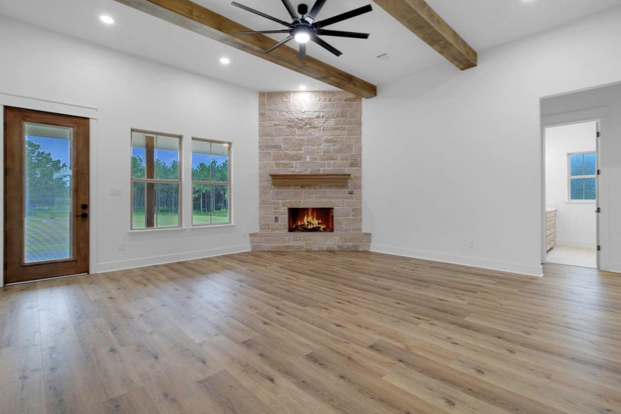 Spacious, unfurnished interior of a new home in , Livingston (Image 20).