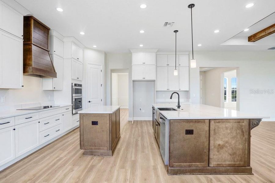 Kitchen with Prep Island, Pantry and Lots of Cabinet Space